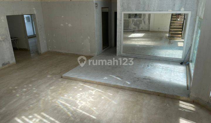 Rumah Elite di Puri Indah cocok untuk ruang usaha 6
