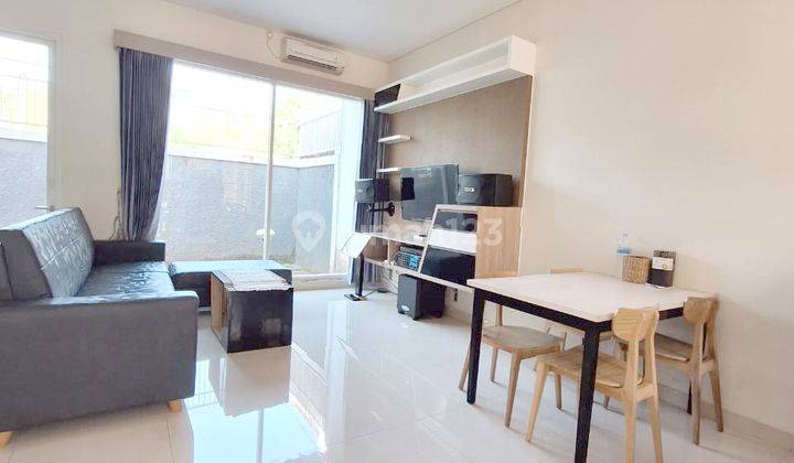 ruang keluarga dijual rumah cluster full furnish