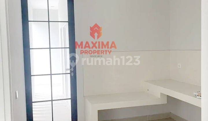 For Sale &amp; For Rent House on Main Road, Citragrand Housing, Semarang 2