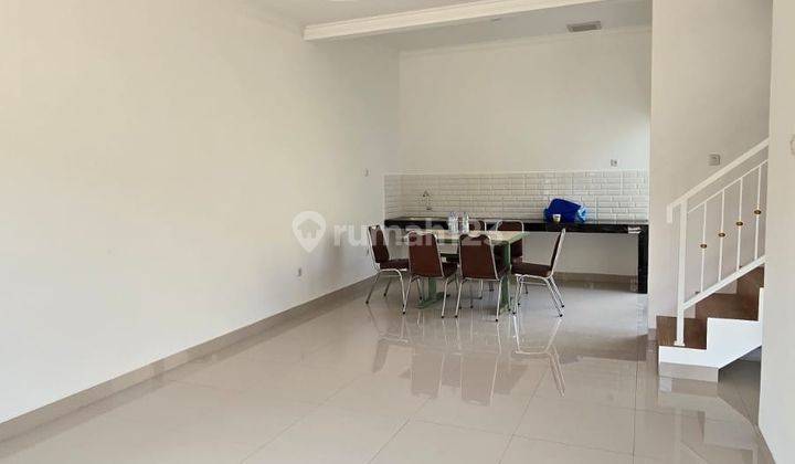 Rumah Luas Siap Huni Premium Strategis Dan Bebas Banjir, Shm  2