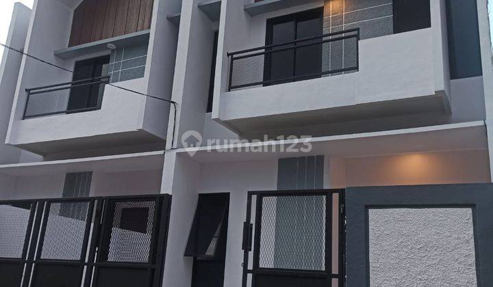 Rumah Siap Huni.tanah Luas Bebas Banjir Dekat Toll Jorr Jatiasih