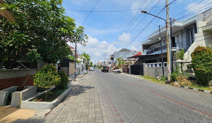 Rumah Klasik 2 Lantai Sutorejo Row 4 Mobil Dekat Galaxy Mall 2