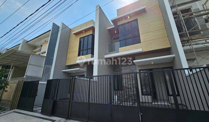 Rumah 2 Lantai Baru Gress Di Kutisari Indah Jalan Extra Lebar 1