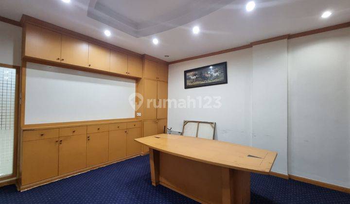 Jarang Ada Ruko Tais Nasution di Segitiga Emas Surabaya Pusat 2