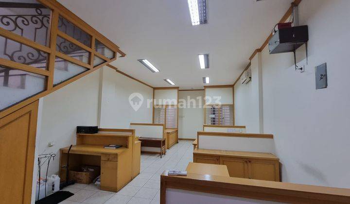 Jarang Ada Ruko Tais Nasution di Segitiga Emas Surabaya Pusat 10