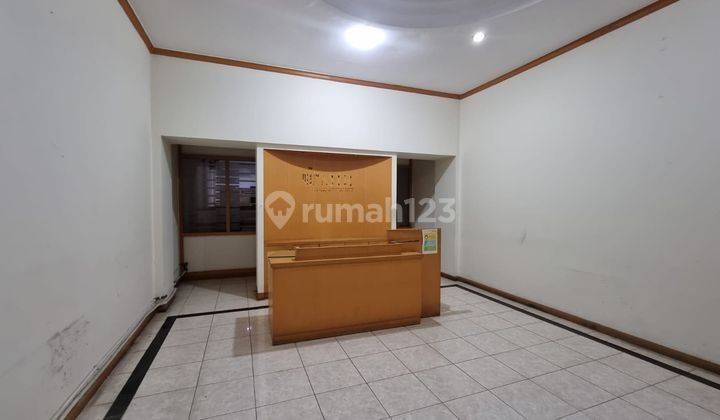 Jarang Ada Ruko Tais Nasution di Segitiga Emas Surabaya Pusat 13