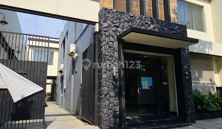 Kantor Pusat Kota Surabaya Lokasi Strategis Kondisi  1