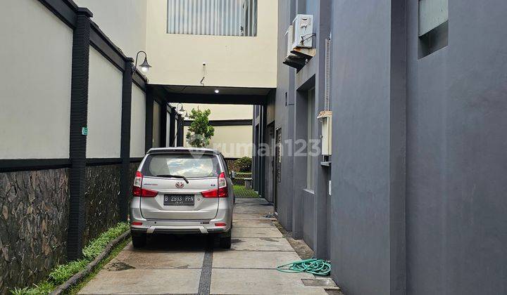 Kantor Pusat Kota Surabaya Lokasi Strategis Kondisi  4