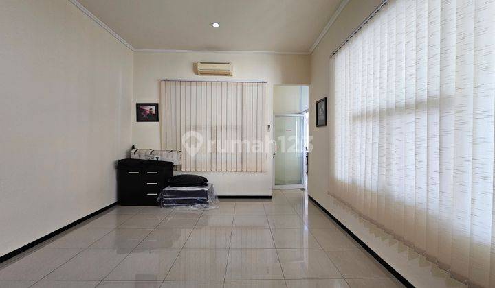 Kantor Pusat Kota Surabaya Lokasi Strategis Kondisi  12