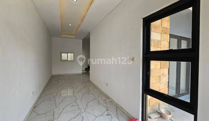 Rumah 2 Lantai Baru Unfurnished SHM di Wisma Tropodo, Sidoarjo 2