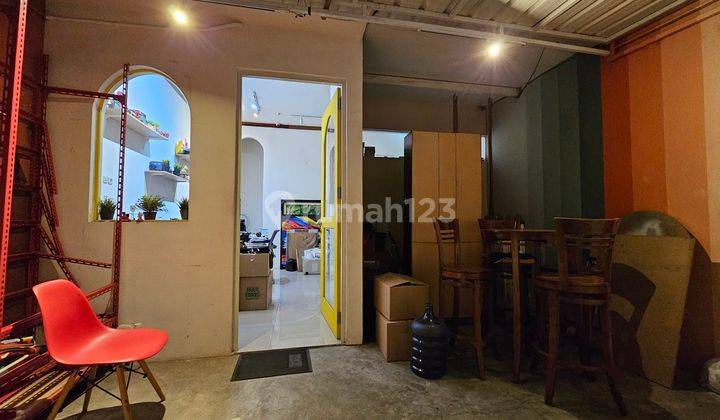 Rumah 2 Lantai di Jalan Nginden Kota SHM Kondisi Bagus Siap Huni 2