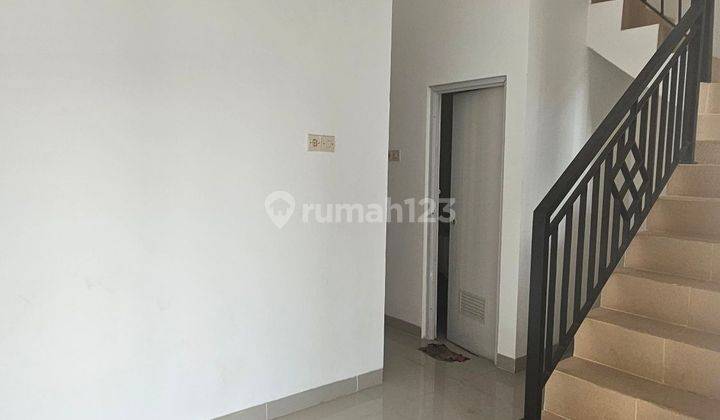 Rumah Murah 2 Lantai Karang Asem Surabaya Kondisi Baru Gres 2