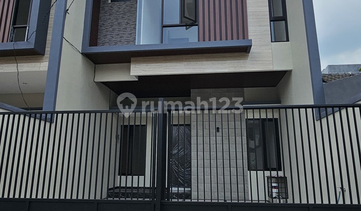 Dijual Rumah 2 Lantai Baru Gres Dii Wisma Mukti Jalan Super Lebar