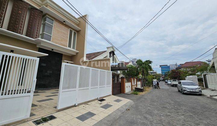 Rumah 2 Lantai Lebar 7 Di Manyar Surabaya Dekat Galaxy Mall 2