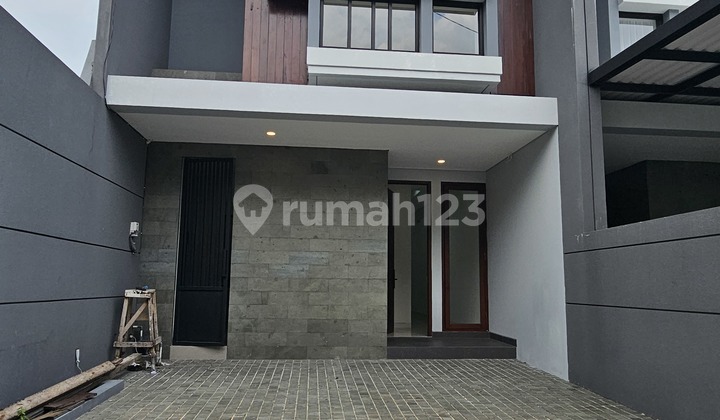 Dijual Cepat Rumah Nyanan Manyar Dekat Galaxy Mall Baru Gres