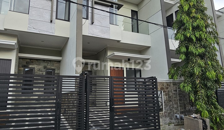 Rumah Murah Mulyosari Harga Mulai 1,3 M Banyak Pilihan Row 3 Mbl Rumah Murah Mulyosari Harga Mulai 1,3 M Banyak Pilihan Row 3 Mbl