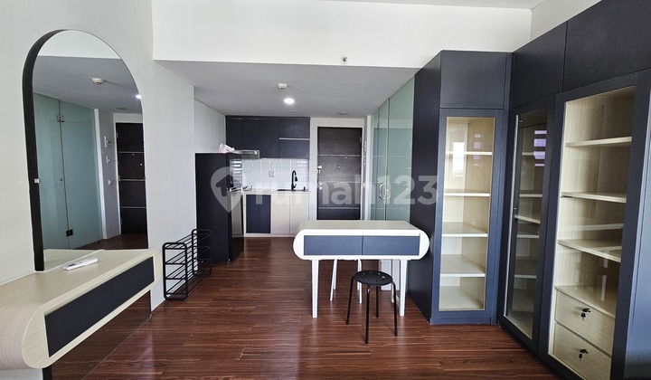 Quick Sale Apartment The Square A Step Away from Petra University 2