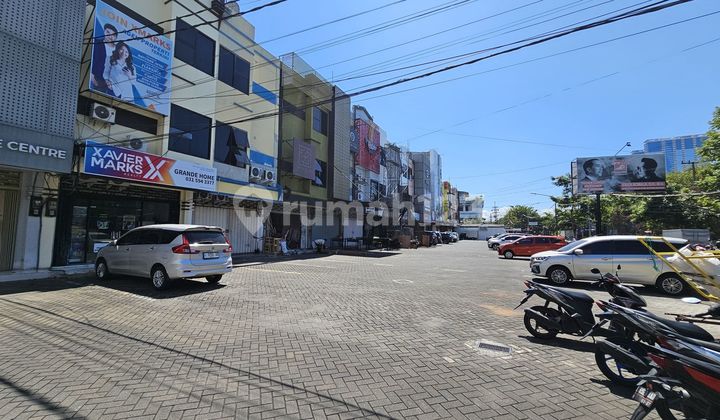 Ruko 3 Lantai Harga Terjangkau di Klampis Surabaya Timur