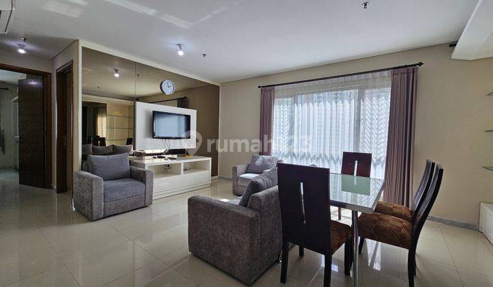 Apartemen De Residence 3 Kamar Tidur Furnished Bagus View Pool 1