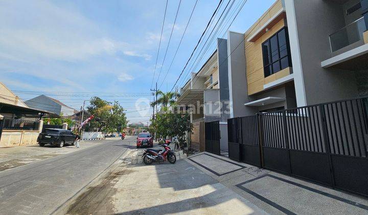 Rumah 2 Lantai Baru Gress Di Kutisari Indah Jalan Extra Lebar 2