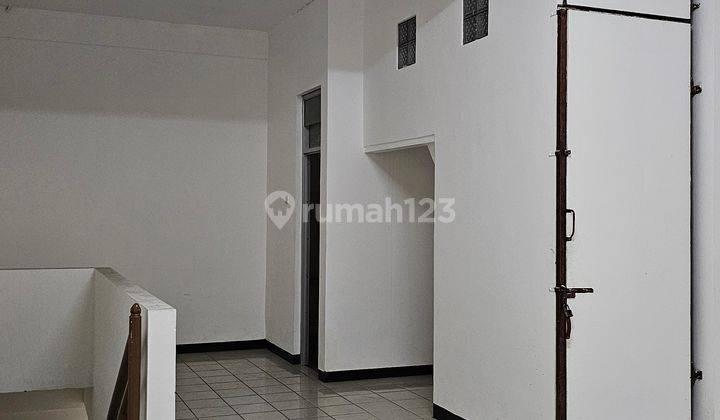 Ruko 3 Lantai di Jemursari Surabaya Area Komersil Favorit  2