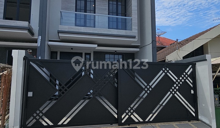 Dijual Rumah Manyar Surabaya Baru Gres Harga Termurah di Kelasnya 1