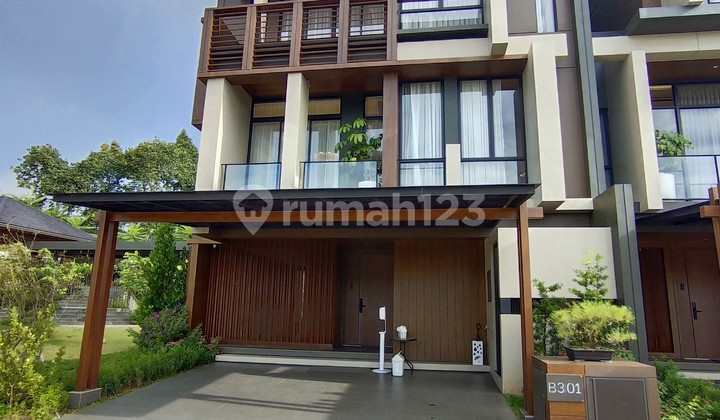 Rumah Baru 3 Lantai 5 Kamar, Carport 2 Mobil Besar, Desain Modern Jepang, Ada Space Untuk Lift, Bisa Bikin Kolam Renang, Di BSD Hiera Dekat Akses Tol Baru, Dan Ada Promo Terbatasnya. Boleh Janjian Buat Cek Unitnya, Booking Di Nomor Kontak Ya..