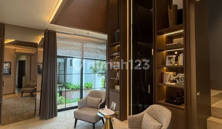 Rasakan Bahagianya Tinggal Di Lingkungan Bangsawan Di Rumah Mewah Baru Cluster Armont Bsd City. Dekat Ke Mall Eastvarra Dan Akses Mudah Ke Gading Serpong. Mau Cek Jadwal Visit Unitnya ?