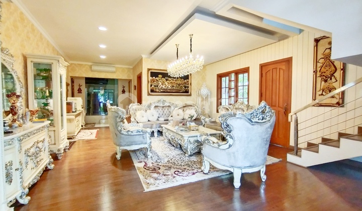 For Sale: 5-Bedroom Nice House Around 7M in Secure One-Gate Cluster at BSD Delatinos Serpong, 3 Minutes to Station & Jakarta Toll Road 2