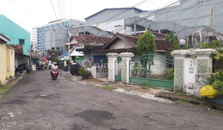Bonus Bangunan Tanah Pekarangan Dijual Murah Lokasi Condongcatur 2