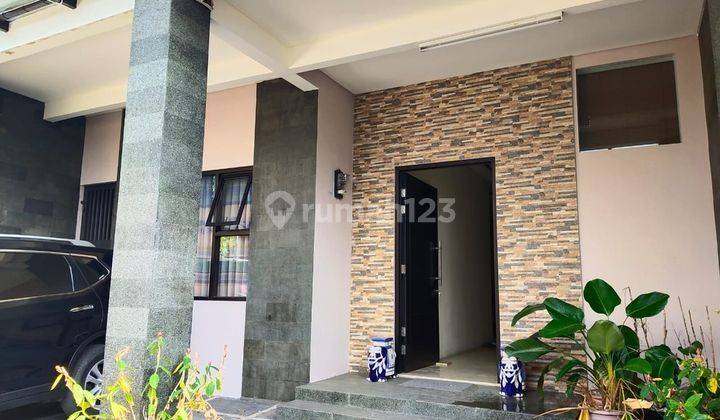 Rumah 2 Lantai Bagus Furnished SHM di Setiabudi Regency, Bandung 2