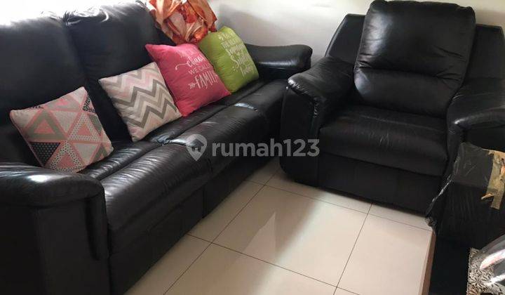 Rumah 2 Lantai Bagus Furnished SHM di Kembar Regol, Bandung 1