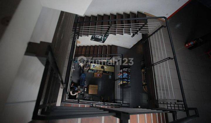 Ruko di Sumurbandung, Bandung 4 Lantai Bagus SHM 2