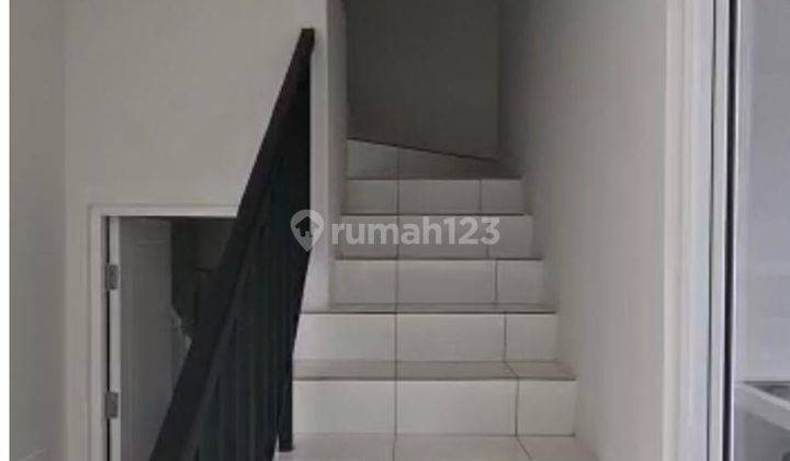 Rumah 2 Lantai Bagus SHM di Summarecon, Bandung 2