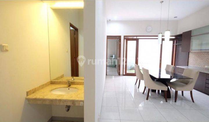 Rumah 2 Lantai Bagus Semi Furnished SHM di Taman Holis Indah Cigondewah, Bandung 1