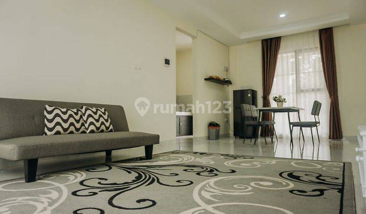 Rumah 2 Lantai Bagus Furnished SHM di Setiabudi, Bandung 1