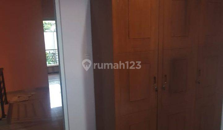 Rumah 2 Lantai Bagus Semi Furnished SHM di Regol, Bandung 2