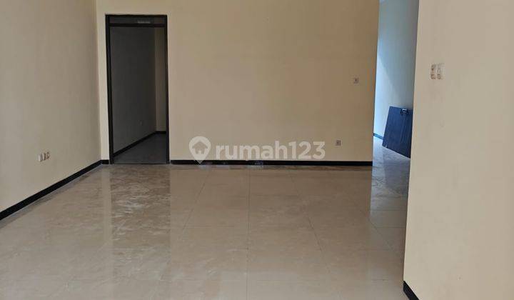 Rumah 2 Lantai Bagus SHM di Mekar Wangi, Bandung 1