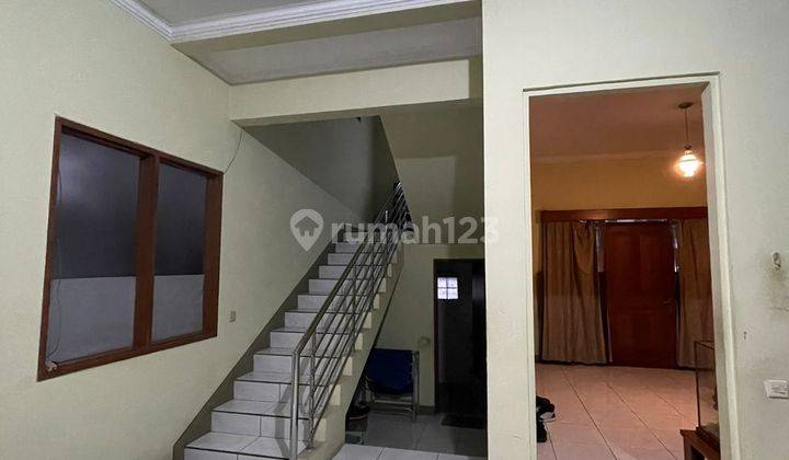 Rumah 2 Lantai Bagus SHM di Mekar Wangi, Bandung 1