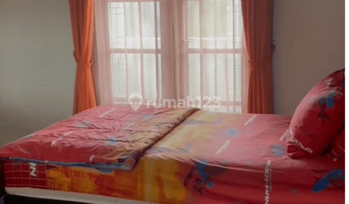 Rumah 2 Lantai Bagus Furnished SHM di Kota Baru Parahyangan, Bandung 2