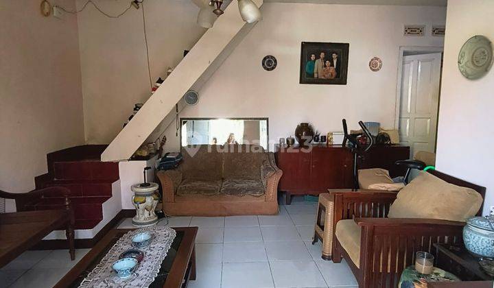 Rumah 2 Lantai Bagus SHM di Sayap Dago, Bandung 1