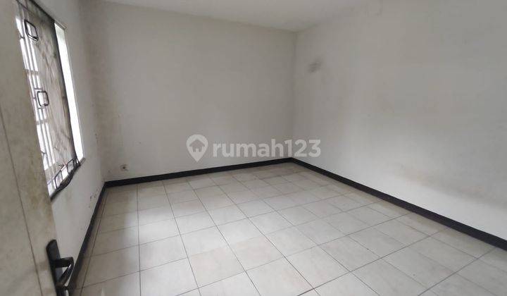 Rumah 2 Lantai Bagus SHM di Kota Baru Parahyangan, Bandung 2