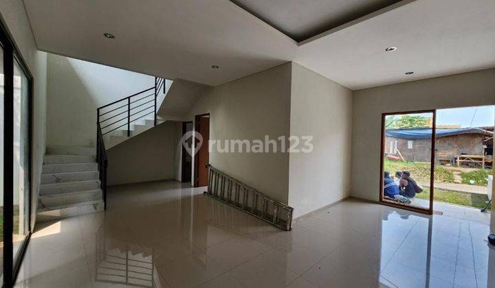 Rumah 2 Lantai Bagus SHM di Budi Luhur Asri, Bandung 1