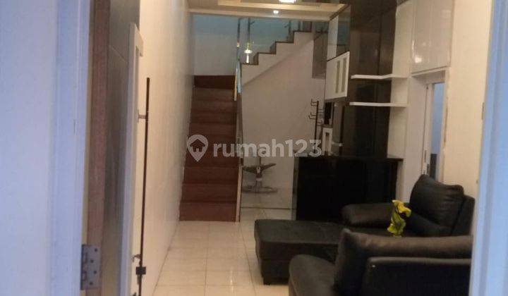 Rumah 2 Lantai Bagus SHM di Cisaranten, Bandung 1