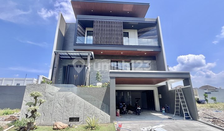 New 3 Lantai Rooftop Mewah CitraLand waterfront dekat Hokky