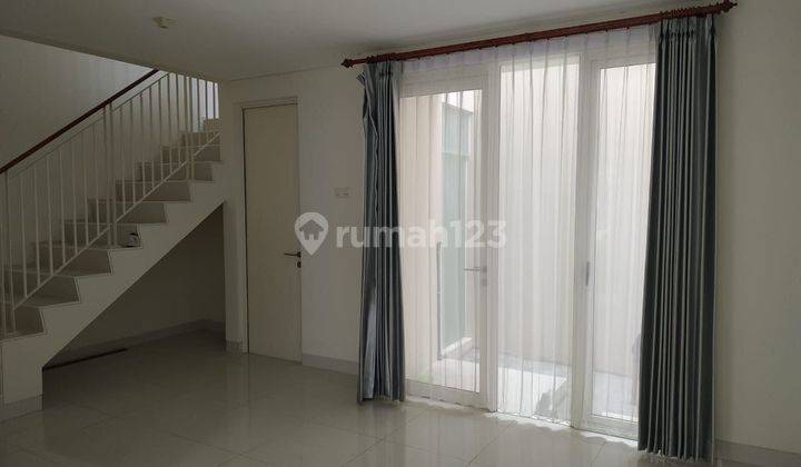 Termurah Rumah Pakuwon City Minimalis Modern Semi Furnished 2