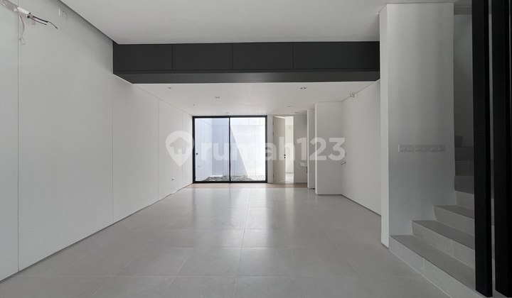 Many Discounts East Surabaya House Best Deal 2 Floors Strategic 2