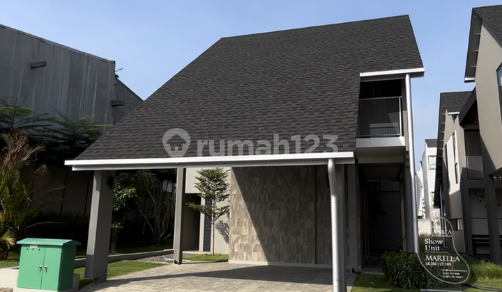 Rare Royal Residence Luxury 2-Story Unique Near Pakuwon Mall