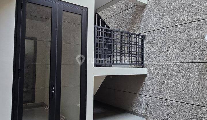 New Citraland Emerald Mansion Terdepan Finishing Granite 4 Kamar tidur 2