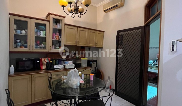 Langka Rumah Semi Furnished Simpang Darmo Permai Utara Dkt Pakuwon Mall 2